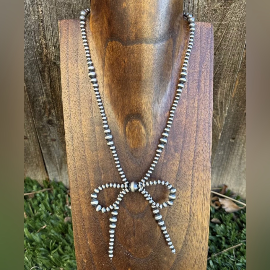 Bow Sterling Silver Multi Graduated Pearls Bead Necklace. 18 Inch. Gift